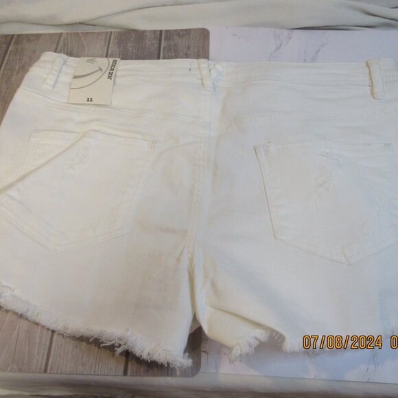 VINTAGE~ JOE BOXER WHITE DISTRESSED ~CROCHET LACE JEAN SHORTS JUNIORS SIZE 11 - Picture 5 of 9
